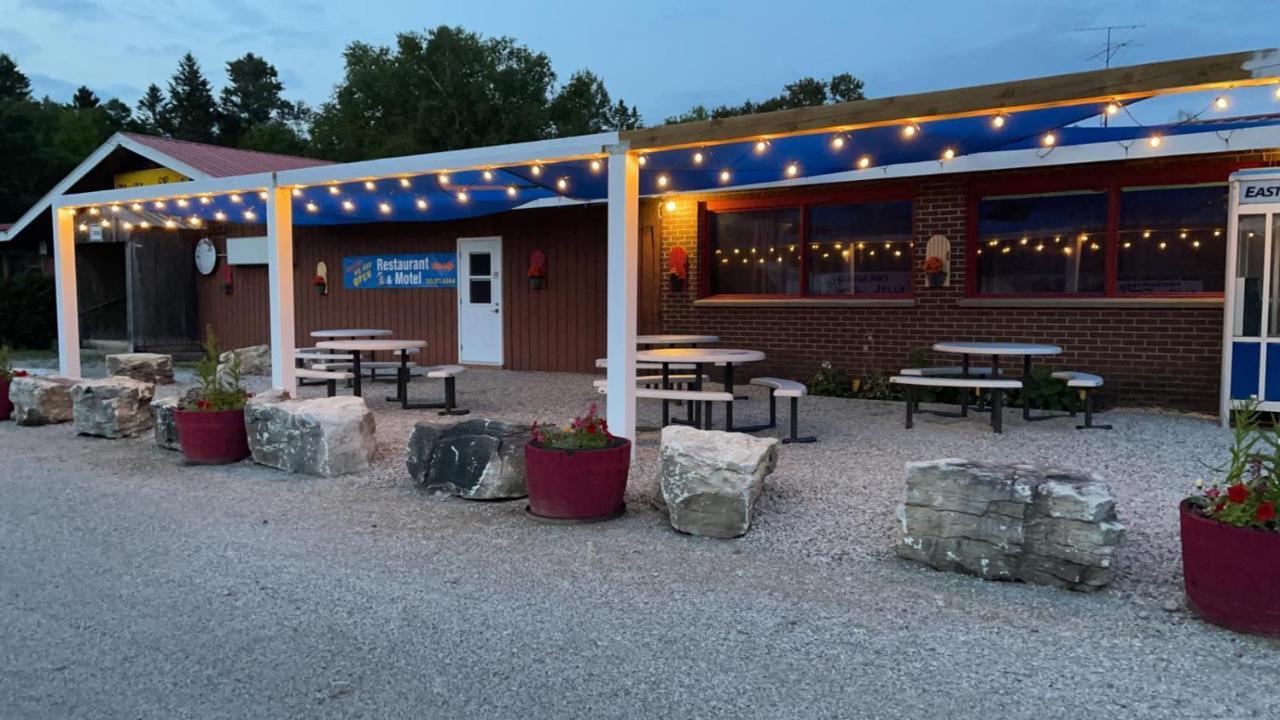 Huron Sands Motel And Restaurant Providence Bay Exteriér fotografie